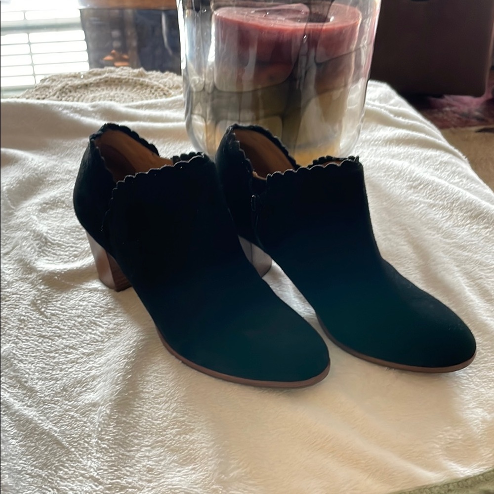 Jack Rogers Scalloped Black Ankle Boots